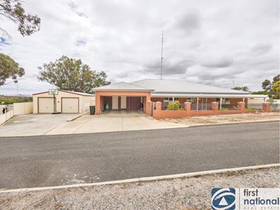 13 Thackrah Ave, Northam WA 6401