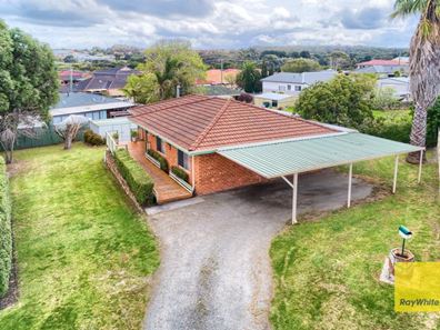 32 Baudin Place, Spencer Park WA 6330