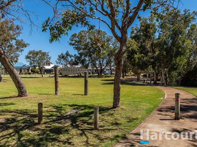 15 Tasman Loop, Dudley Park WA 6210