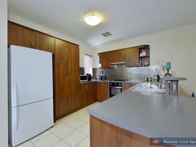 6/15 Creery Street, Dudley Park WA 6210