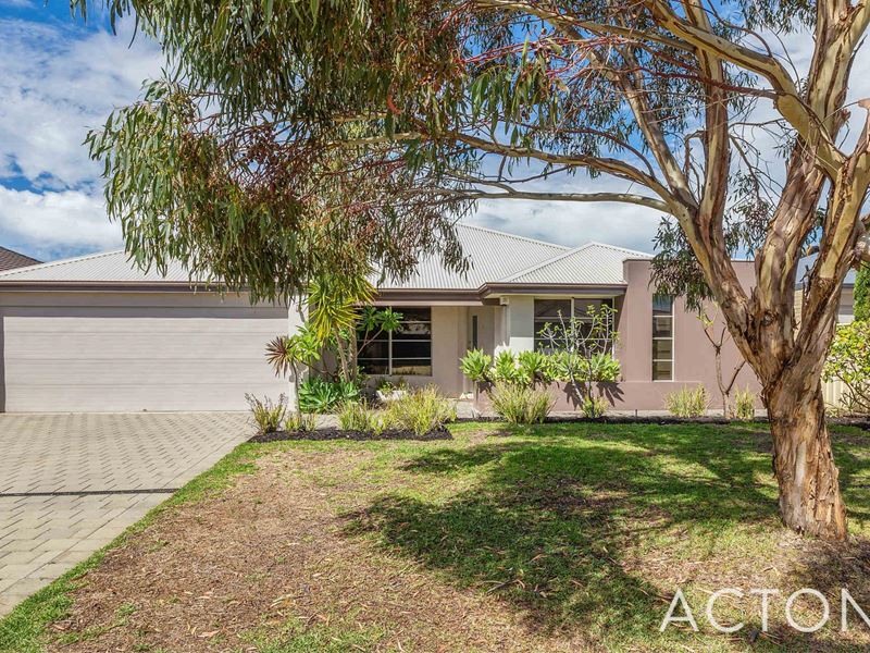 10 Bremer Way, Success WA 6164