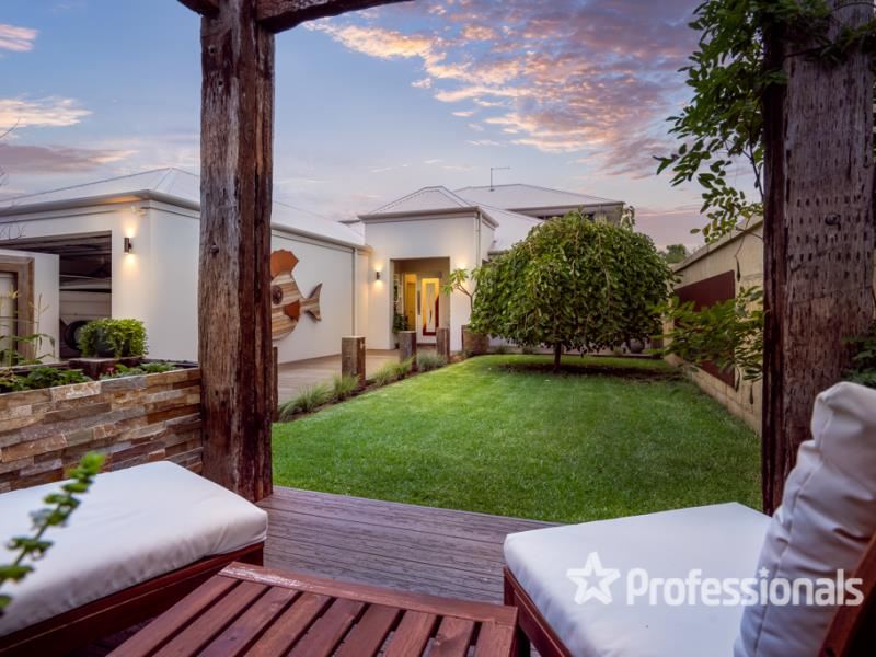 18 Spinnaker Boulevard, Geographe
