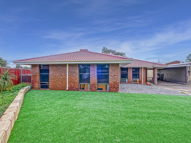 14 Oakfield Place, Kelmscott WA 6111