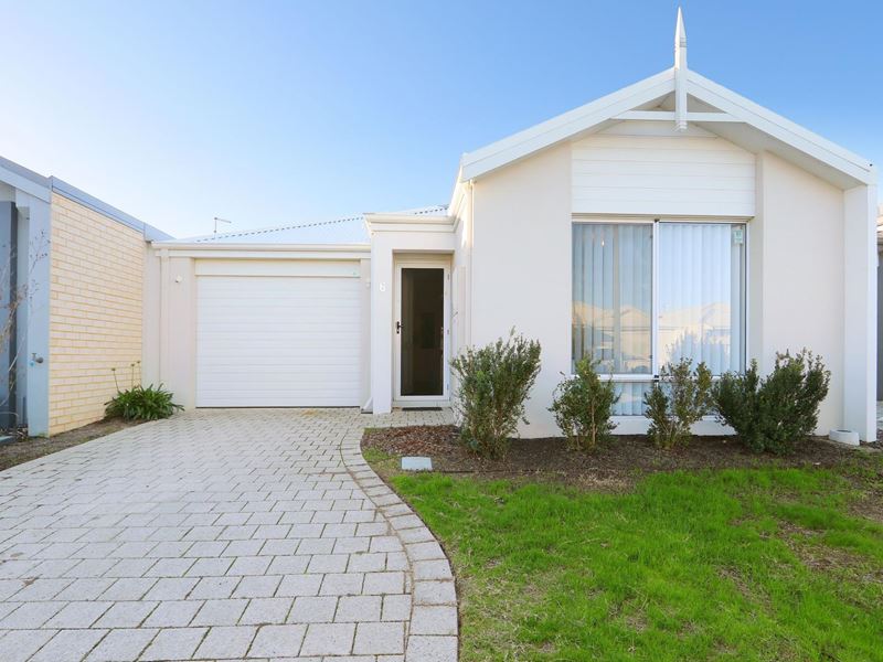 6 Telopea Way, Piara Waters WA 6112