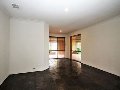 4 Wallaroo Way, Australind WA 6233