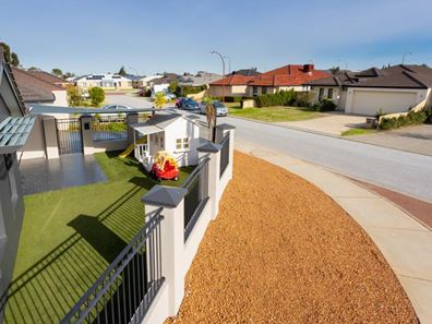 7 Tarn Drive, Canning Vale WA 6155