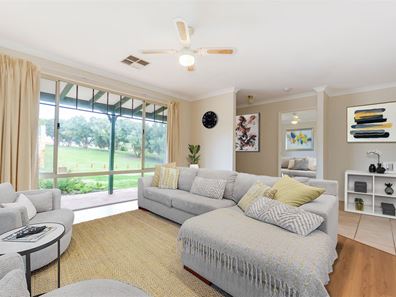 42 Doncaster Square, Currambine WA 6028