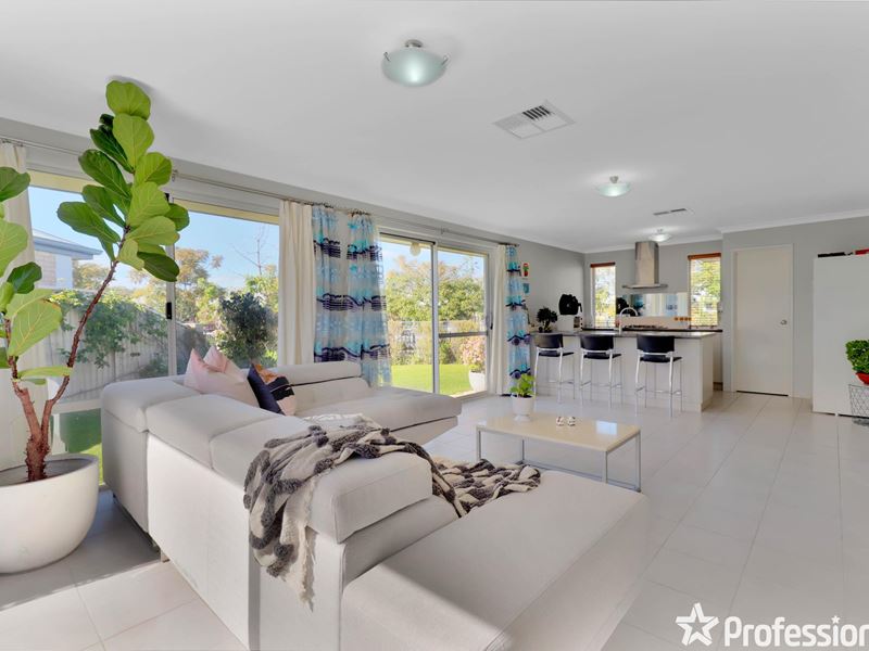 8 Flametree Boulevard, Harrisdale