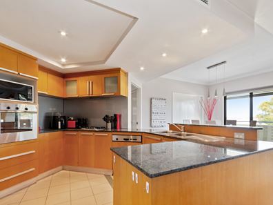 11/1 Stirling Street, South Perth WA 6151