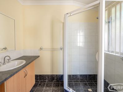 18 Aldenham Heights, Halls Head WA 6210