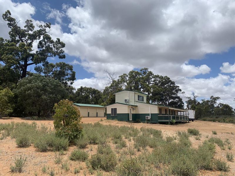 199 White Gum Ridge, Coondle