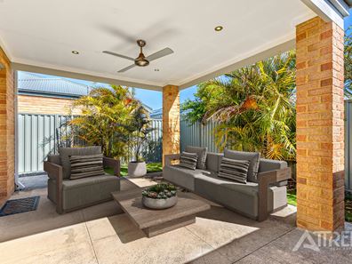 8/22 Whittaker Turn, Piara Waters WA 6112
