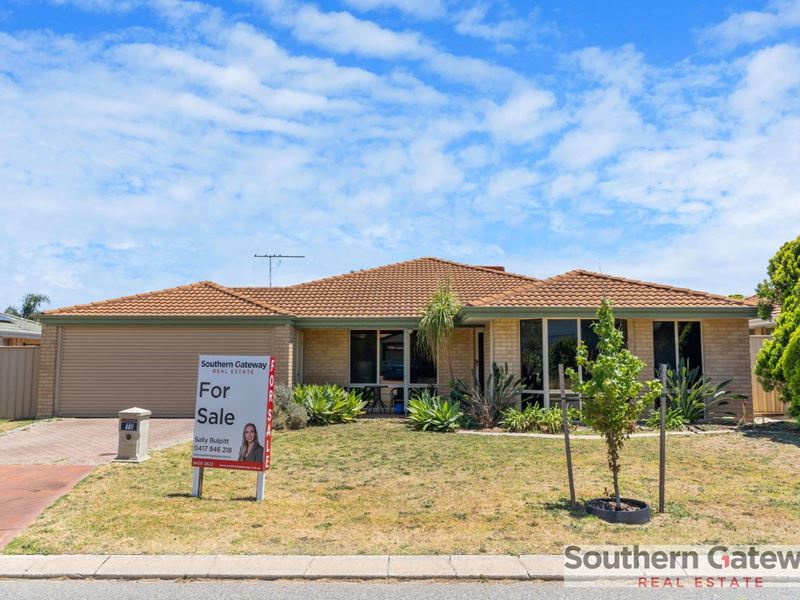 10 Reveley Close, Seville Grove WA 6112