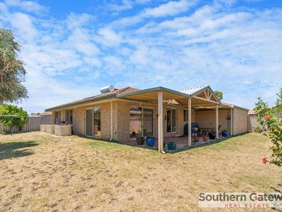 10 Reveley Close, Seville Grove WA 6112