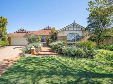 28 Roebuck  Avenue, Canning Vale WA 6155