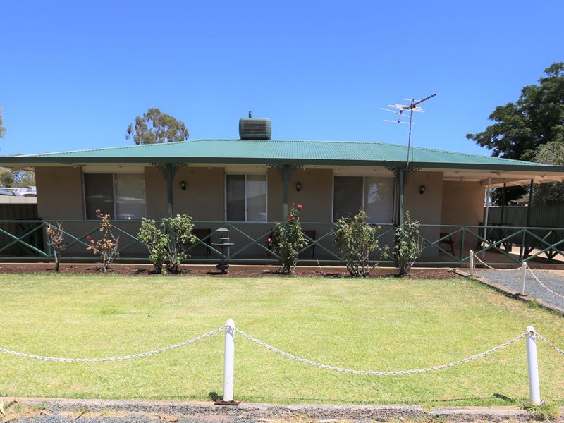 9 Hopbush Street, Kambalda West
