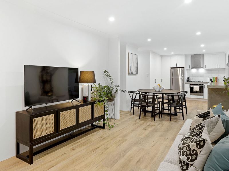 8/22 Calais Road, Scarborough