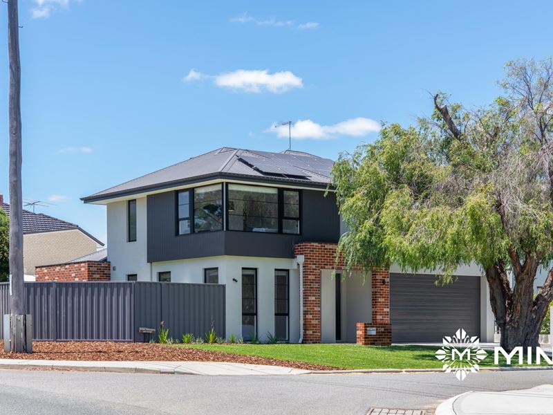 138 Kitchener Road, Alfred Cove WA 6154