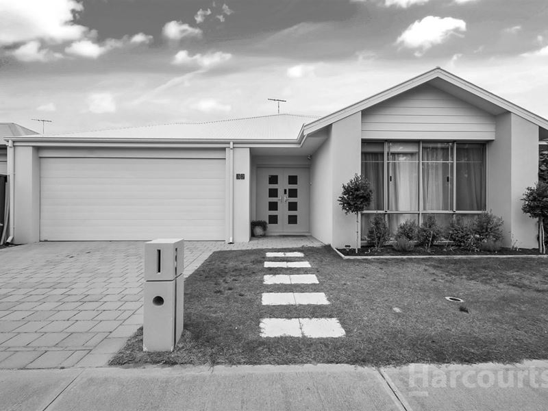 32 Bridgewater Boulevard, Erskine