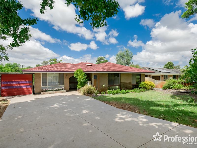 33 Kingfisher Loop, Willetton