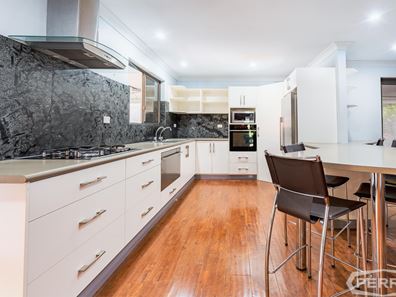 18 Yanget Street, Mandurah WA 6210