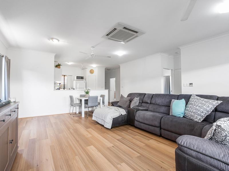 18B Kallama Parade, Millars Well