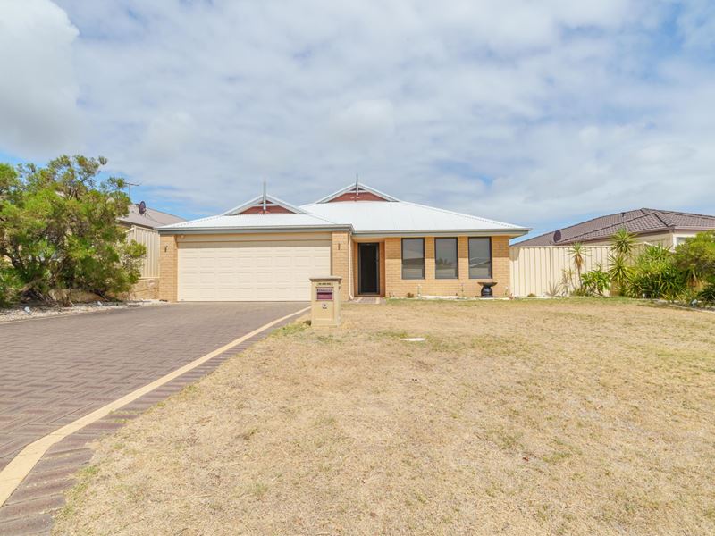 9 Rayner Promenade, Lakelands