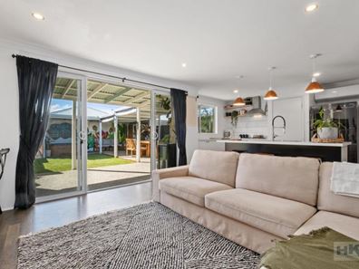 38 Tilgate Street, Aveley WA 6069