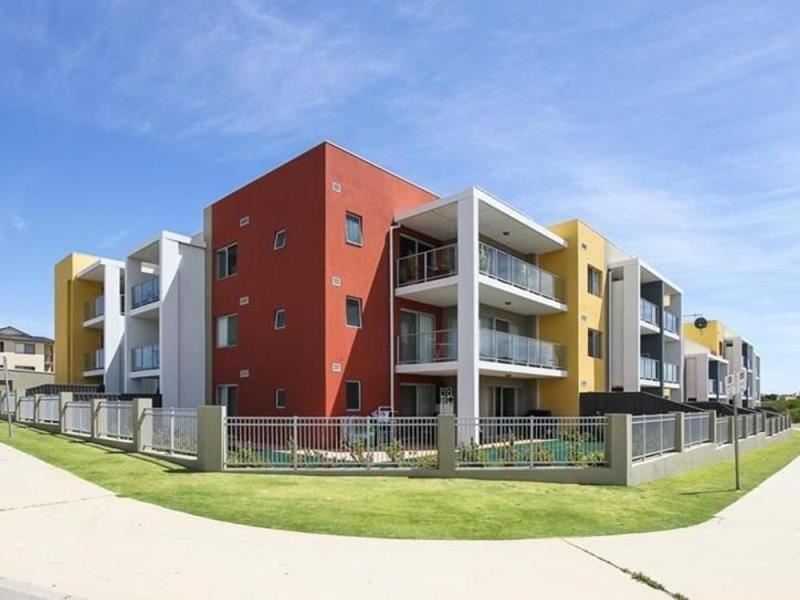 13/9 Citadel Way, Currambine