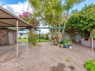 35 Rosemary Court, Huntingdale WA 6110