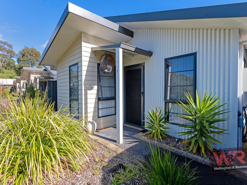Unit 7, 18 Queen Street, Little Grove
