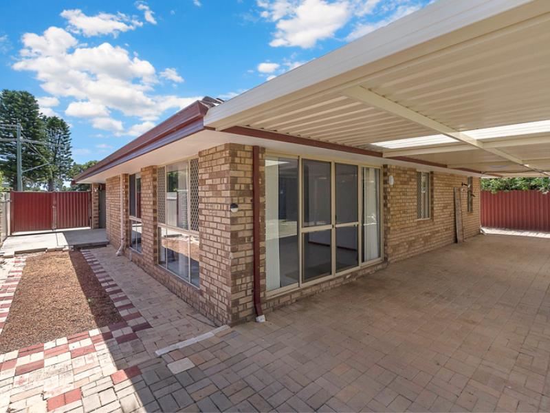 11 Okehampton Road, Warnbro WA 6169