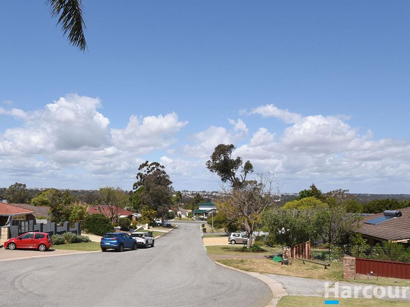 14B Hillside Close, Edgewater
