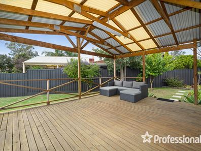 2 Drysdale Street, Eden Hill WA 6054