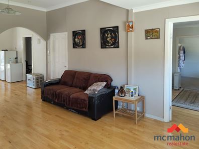 8 Johns Street, Norseman WA 6443