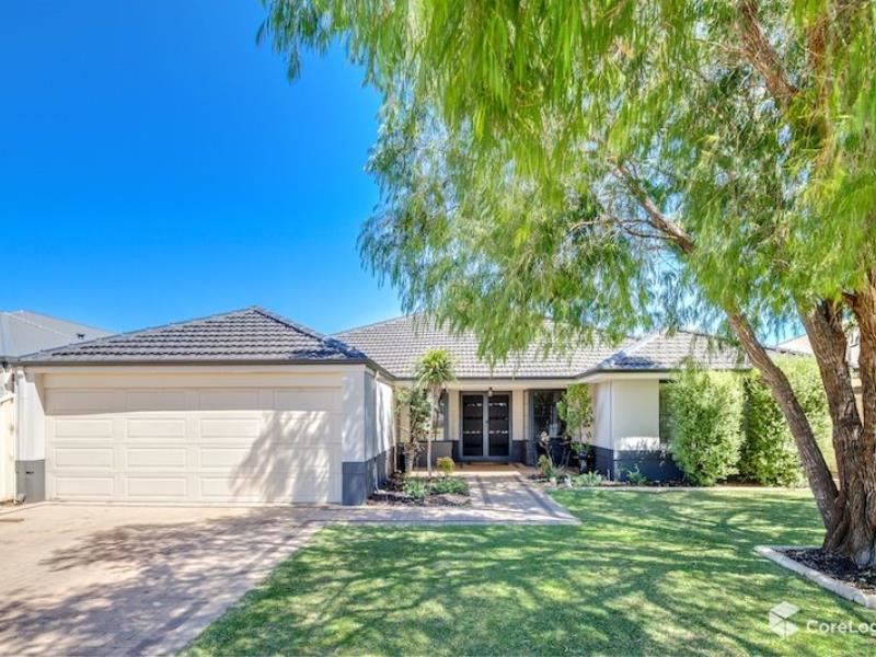 8 Stanford Drive, Abbey