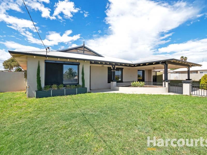 33 Yallambee Crescent, Wanneroo WA 6065