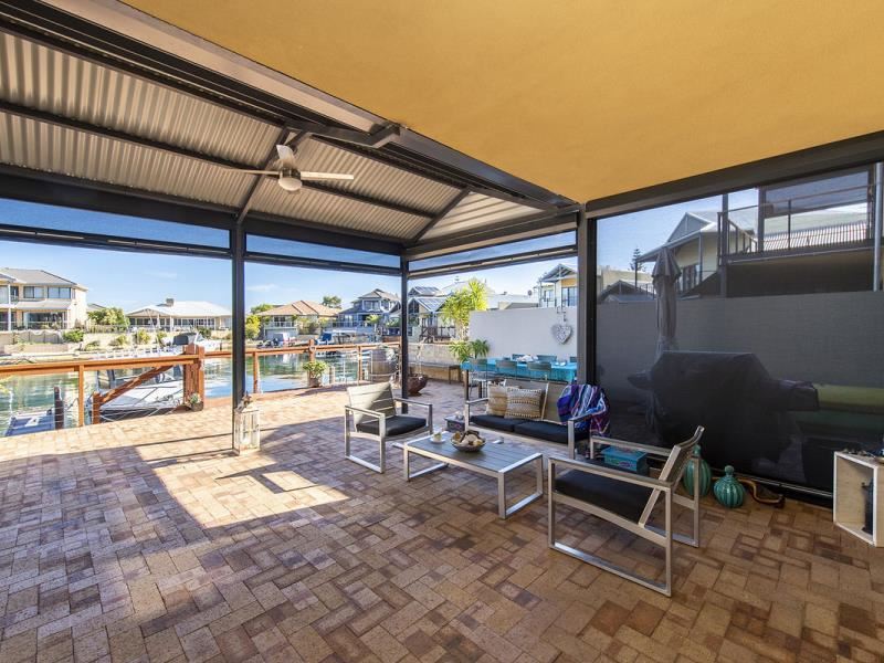 10/3 Piccolo Place, Halls Head WA 6210