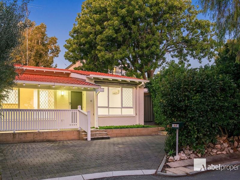 12 Links Court, Claremont