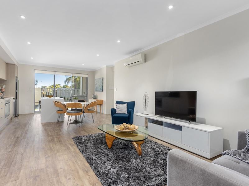 2/22 Paterson Street, Como