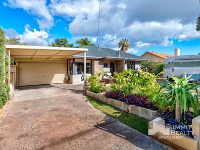 31 Knight Street, Withers WA 6230