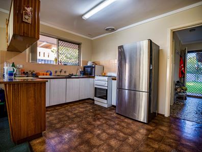 B/11 Vernon Place, Spearwood WA 6163