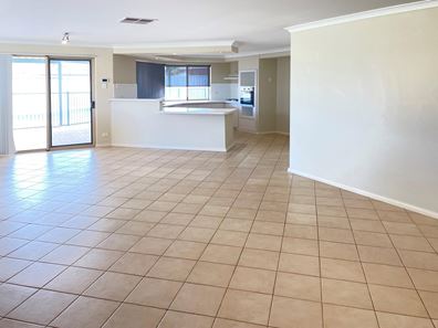 5 Tocal Court, Tapping WA 6065