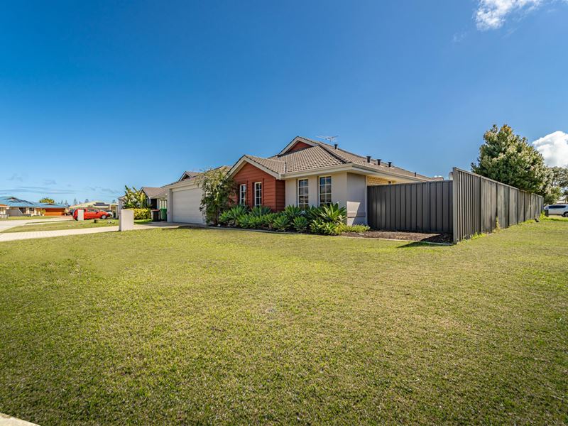 2 Sorelle Way, Port Kennedy WA 6172