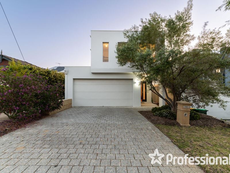 10B Sedgeford Road, North Beach