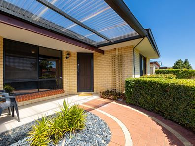 4 Excelsior Drive, Canning Vale WA 6155