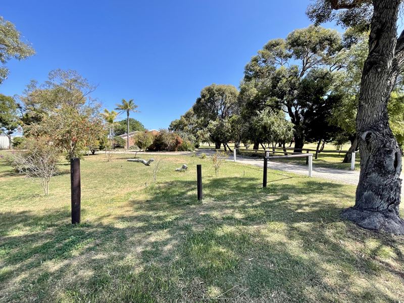Lot 431 Warnbro Sound Avenue, Secret Harbour