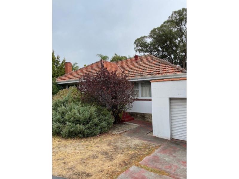 6 Chandler Ave East, Floreat