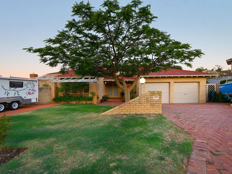 5 Nicol Close, Kardinya WA 6163