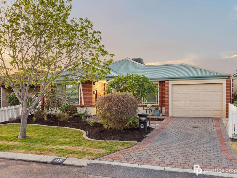 37 Midsummer Circle, Ellenbrook WA 6069